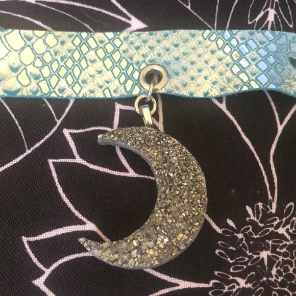 Free People Jewelry - Blue mermaid druzy moon choker